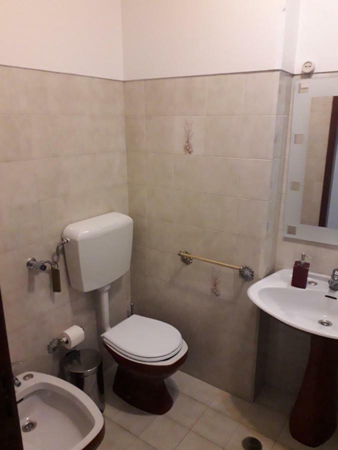 Apartamento 300 Metros Do Santuario De Fatima T4 Exterior foto